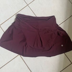 Like new Lululemon skirt size 8